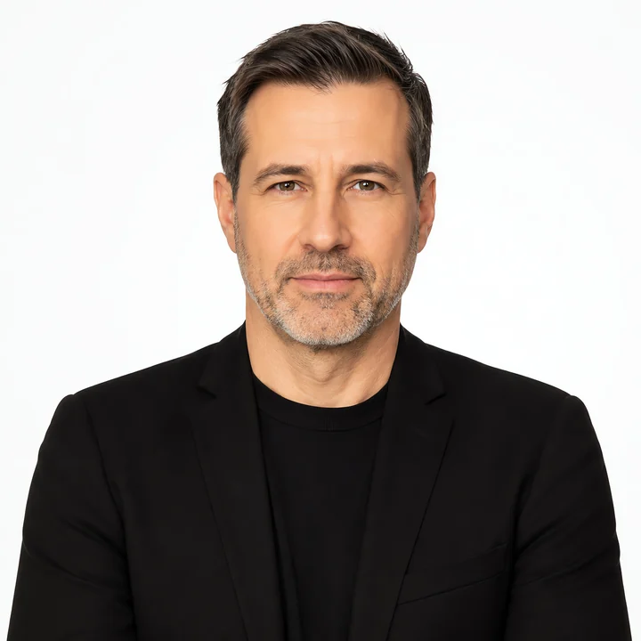 James Walker，國際製片人